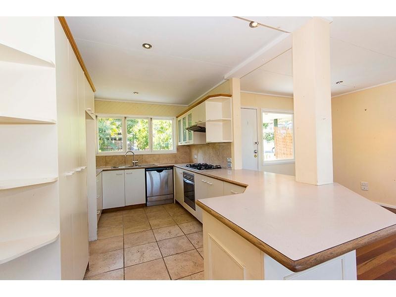 10 Tenalga Street, Nerang QLD 4211