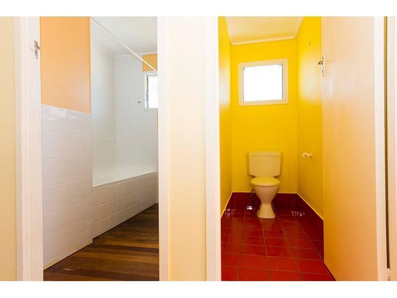 10 Tenalga Street, Nerang QLD 4211