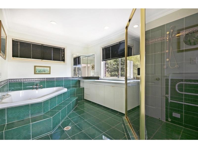 111 Clagiraba Road, Clagiraba QLD 4211