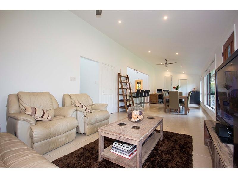 104 Yangoora Crescent, Ashmore QLD 4214