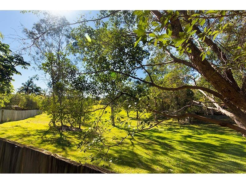 5 Kilmarnock Close, Highland Park QLD 4211