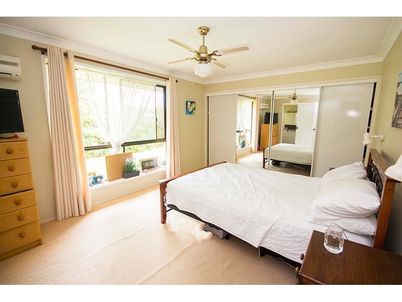 6 Rednal Court, Carrara QLD 4211