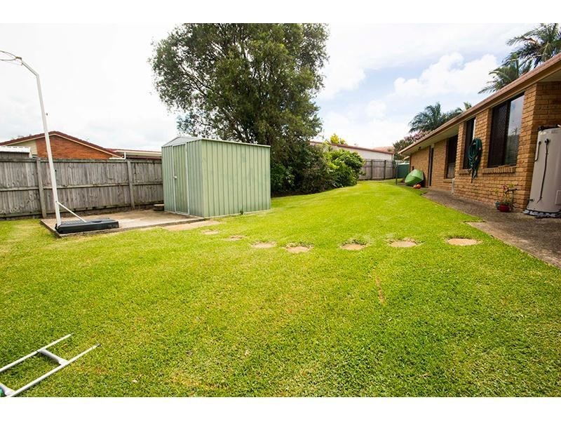 6 Rednal Court, Carrara QLD 4211