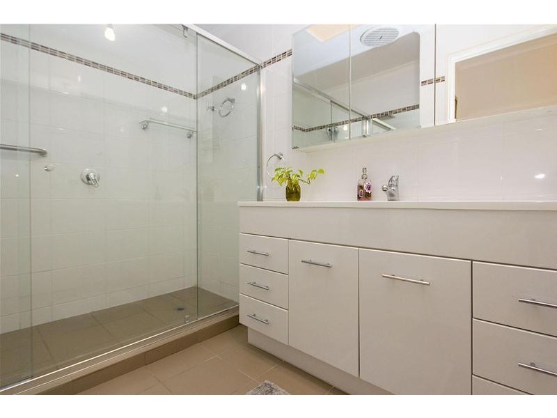 11/5 Keats Place, Nerang QLD 4211