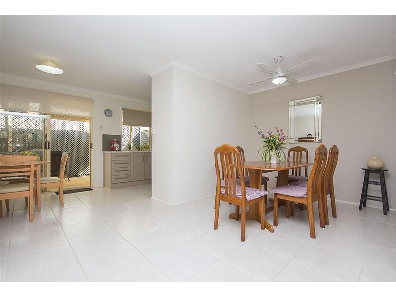 11/5 Keats Place, Nerang QLD 4211