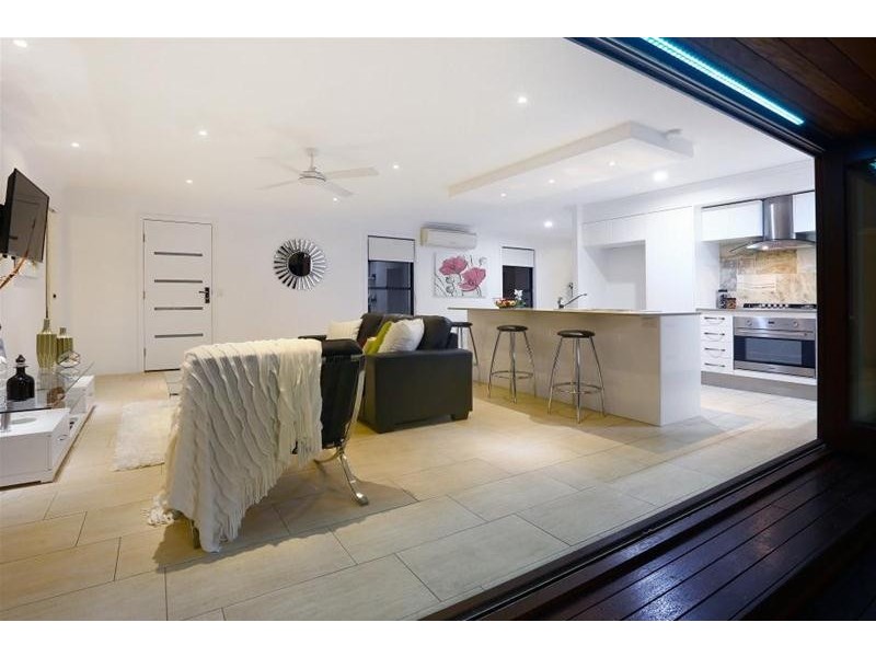 11 Kahlua Court, Highland Park QLD 4211