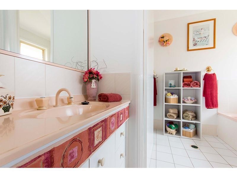 38 Kingaroy Avenue, Helensvale QLD 4212