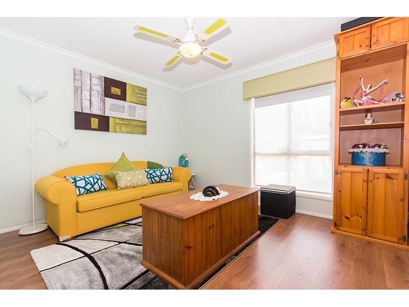 38 Kingaroy Avenue, Helensvale QLD 4212