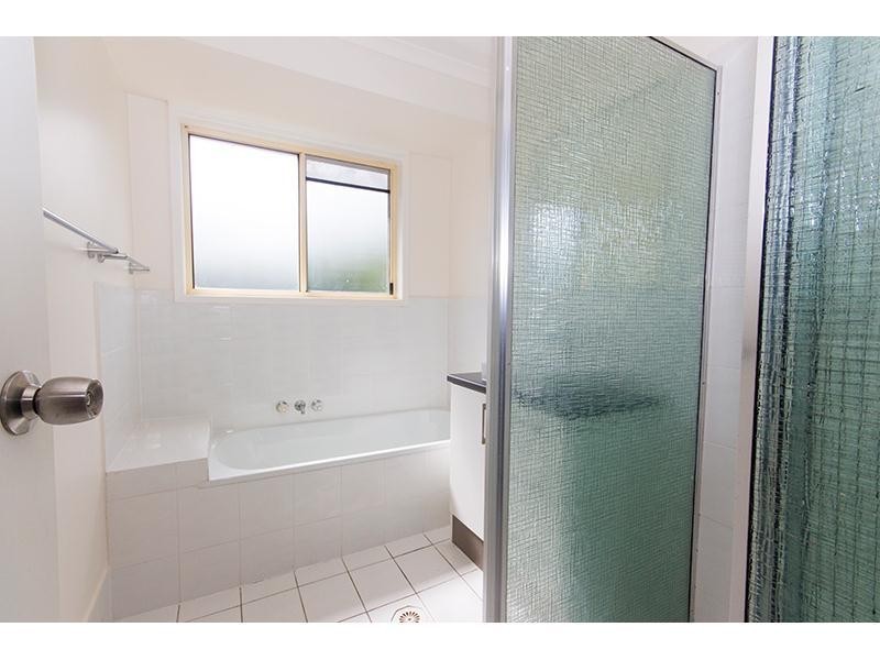 22 Cozens Way, Highland Park QLD 4211