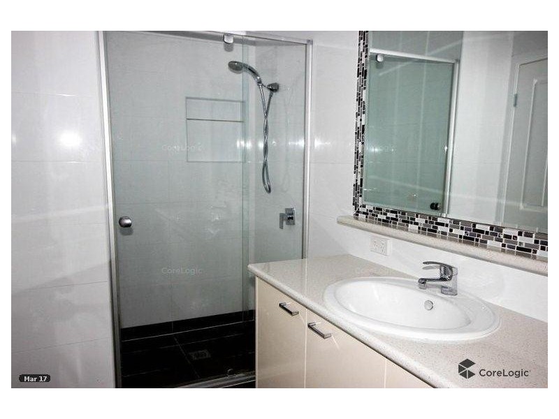 30 John Francis Drive, Carrara QLD 4211