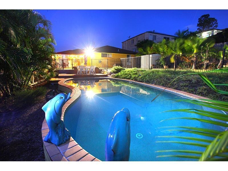 11 Mitaro Rise, Pacific Pines QLD 4211