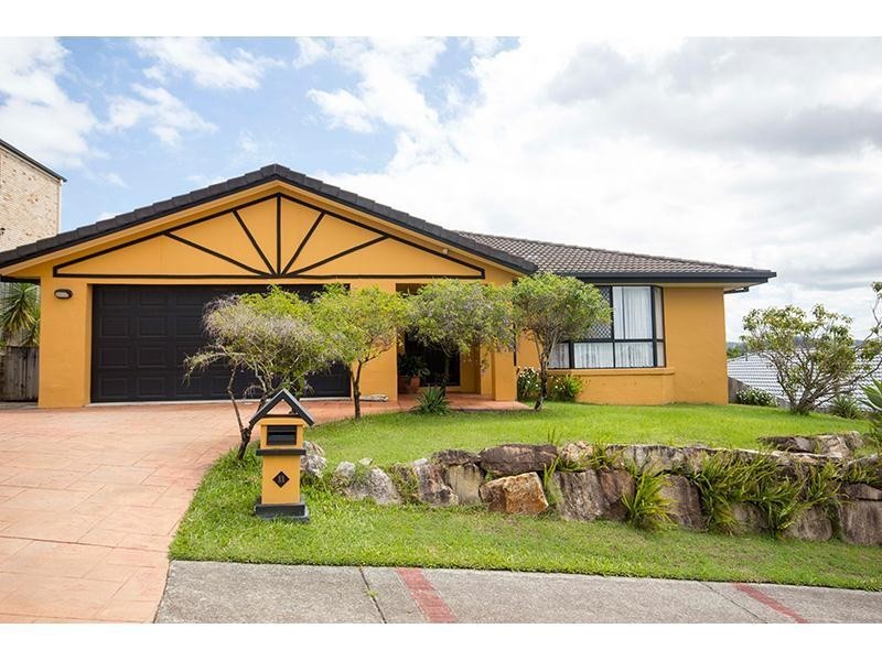 11 Mitaro Rise, Pacific Pines QLD 4211