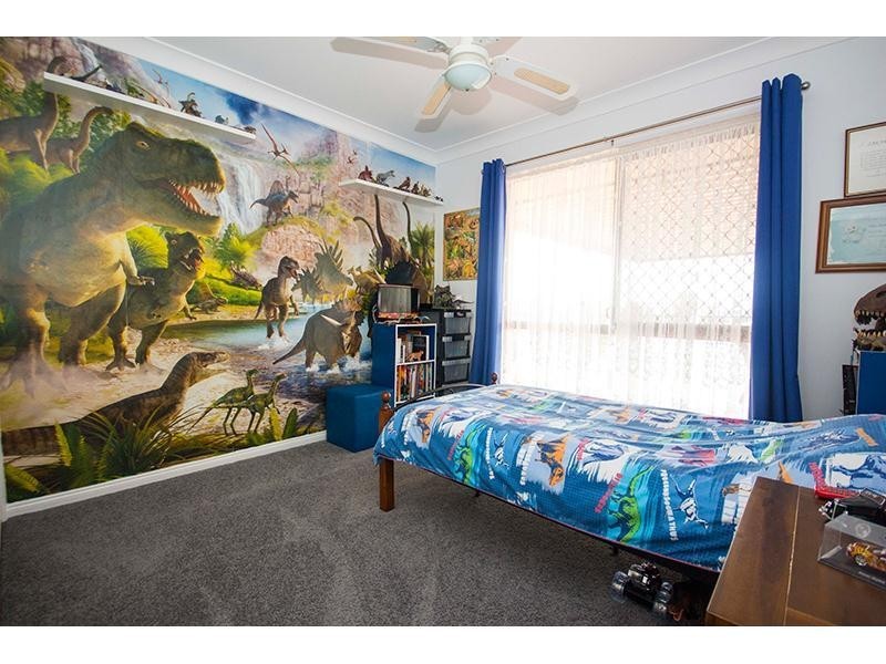 11 Mitaro Rise, Pacific Pines QLD 4211