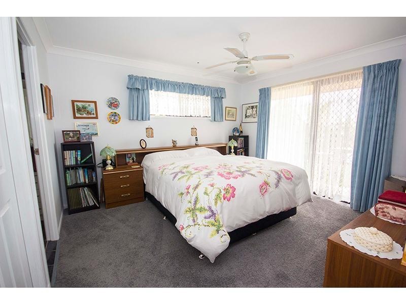 11 Mitaro Rise, Pacific Pines QLD 4211