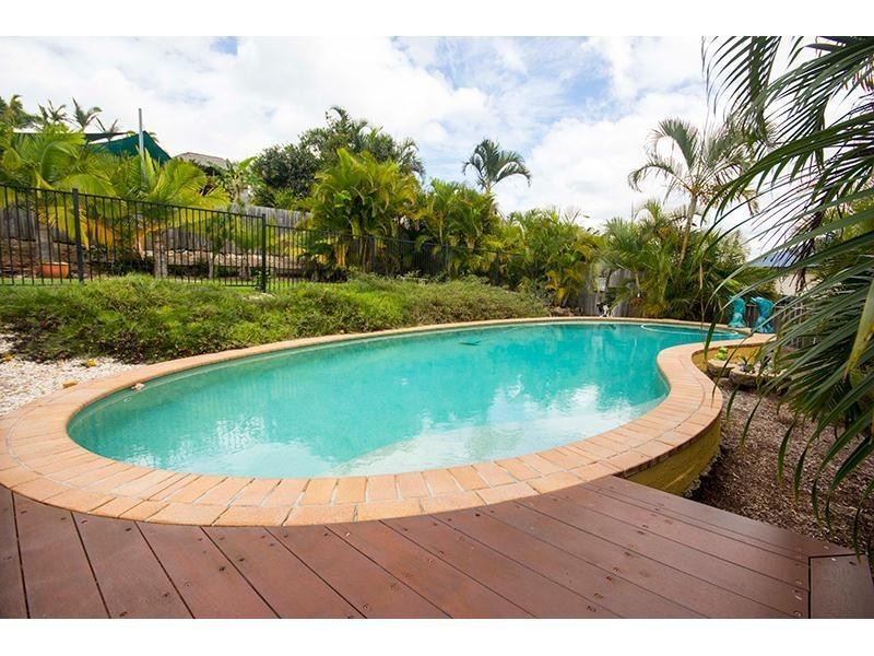 11 Mitaro Rise, Pacific Pines QLD 4211