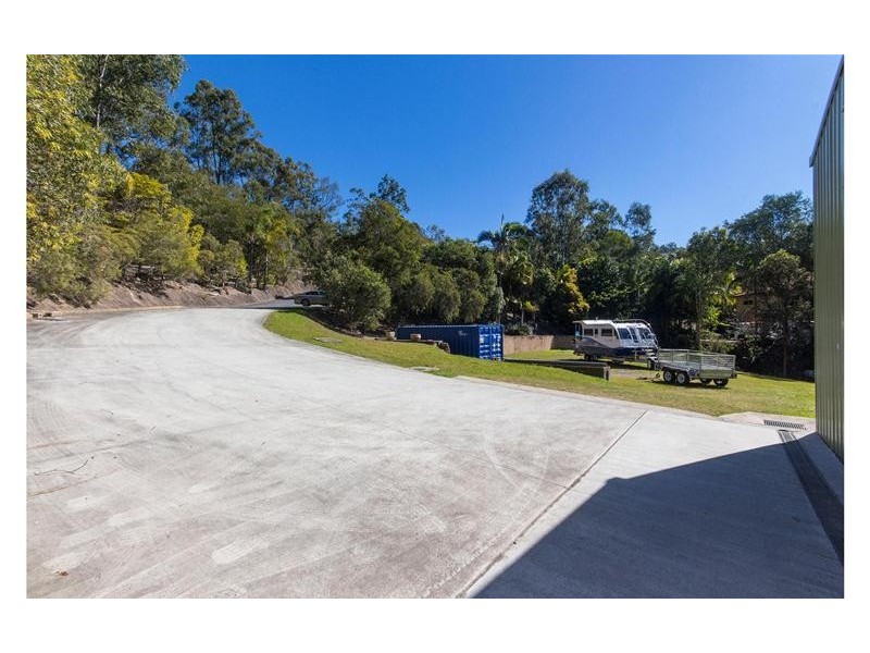 226 Crane Crescent, Nerang QLD 4211