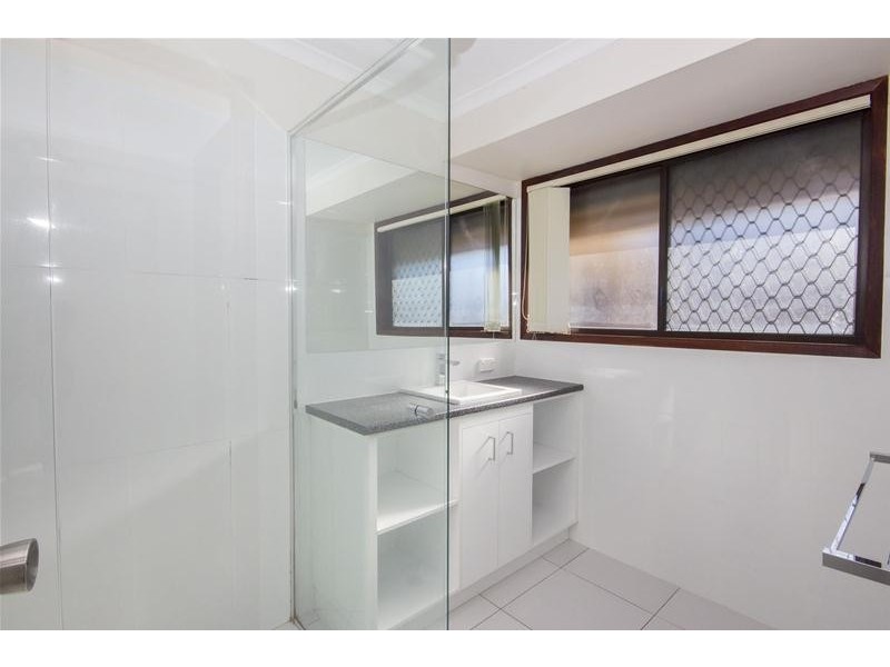 1/19 Telopea Street, Labrador QLD 4215