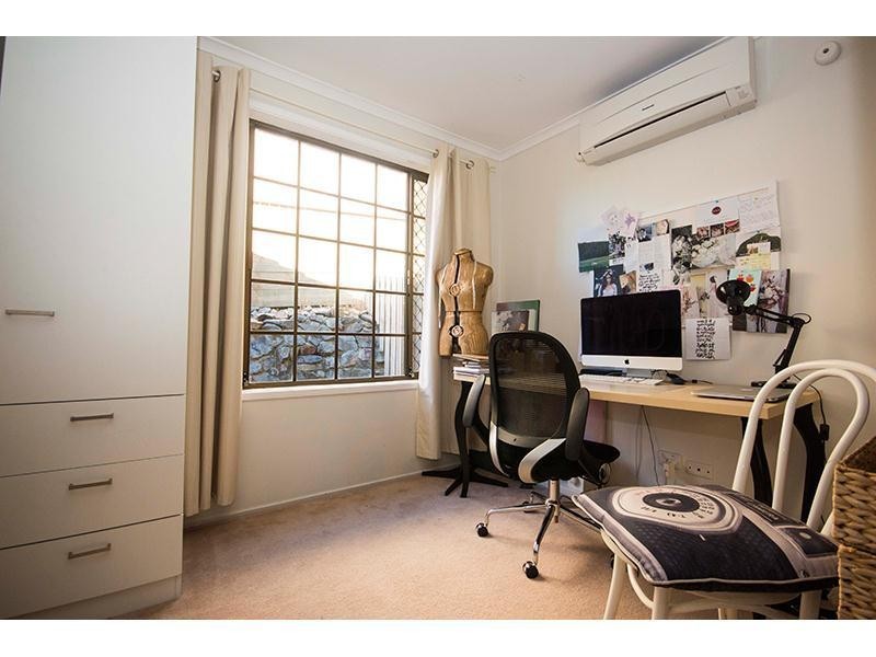 10 Culloden Court, Highland Park QLD 4211