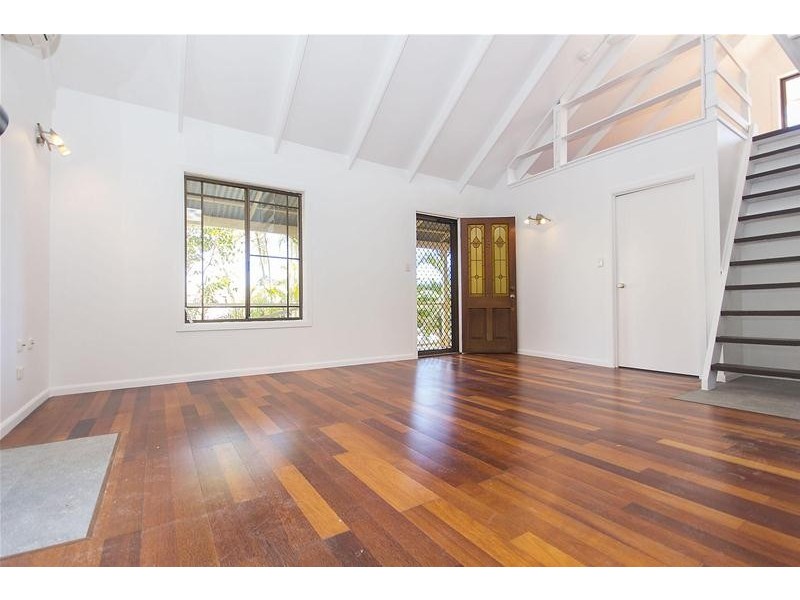 5/8 Mylor Street, Nerang QLD 4211