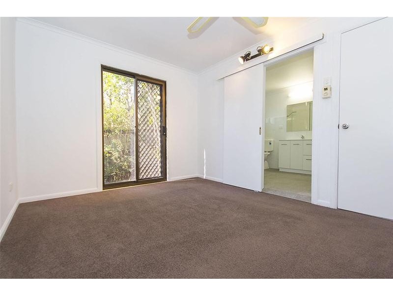 5/8 Mylor Street, Nerang QLD 4211