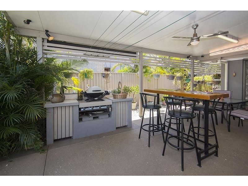 13 Aberdeen Court, Highland Park QLD 4211