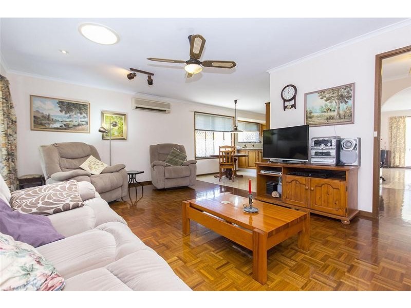 13 Aberdeen Court, Highland Park QLD 4211