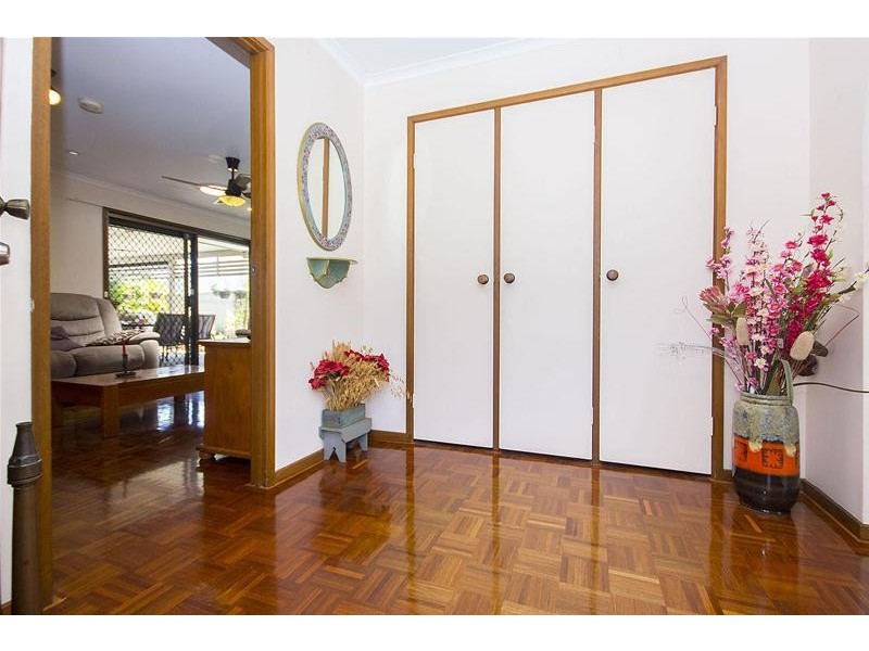 13 Aberdeen Court, Highland Park QLD 4211