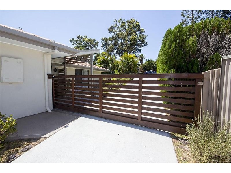 13 Aberdeen Court, Highland Park QLD 4211