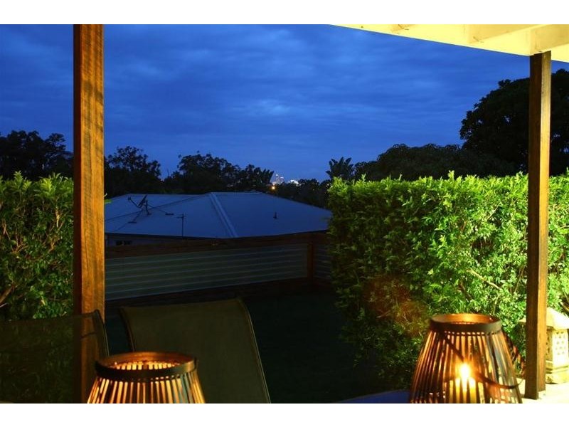 11 Kahlua Court, Highland Park QLD 4211