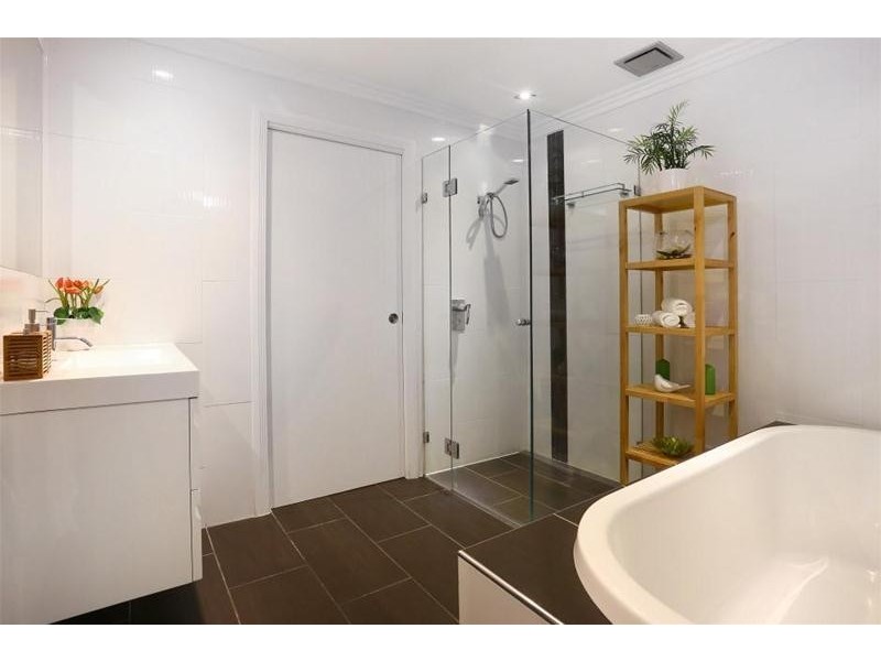 11 Kahlua Court, Highland Park QLD 4211