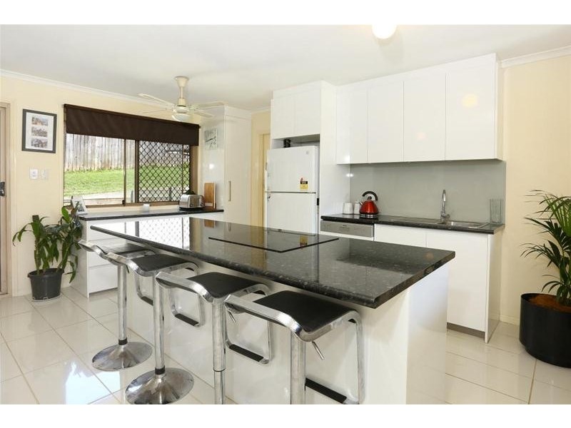 10 Knight Crescent, Nerang QLD 4211