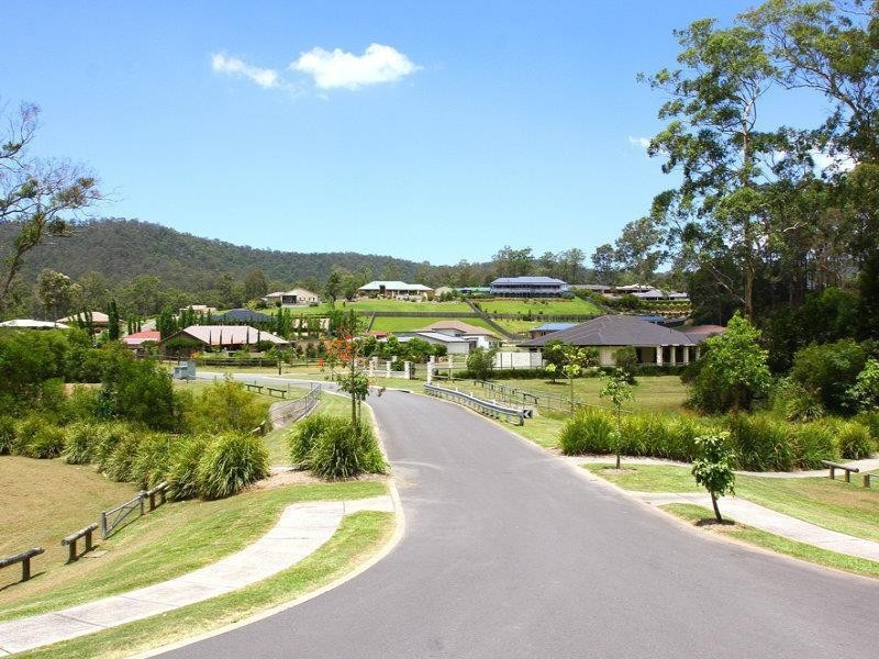 129 Nathanvale Drive, Mount Nathan QLD 4211