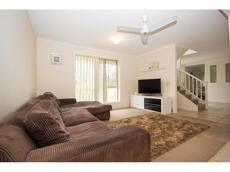2 Convery Crescent, Highland Park QLD 4211