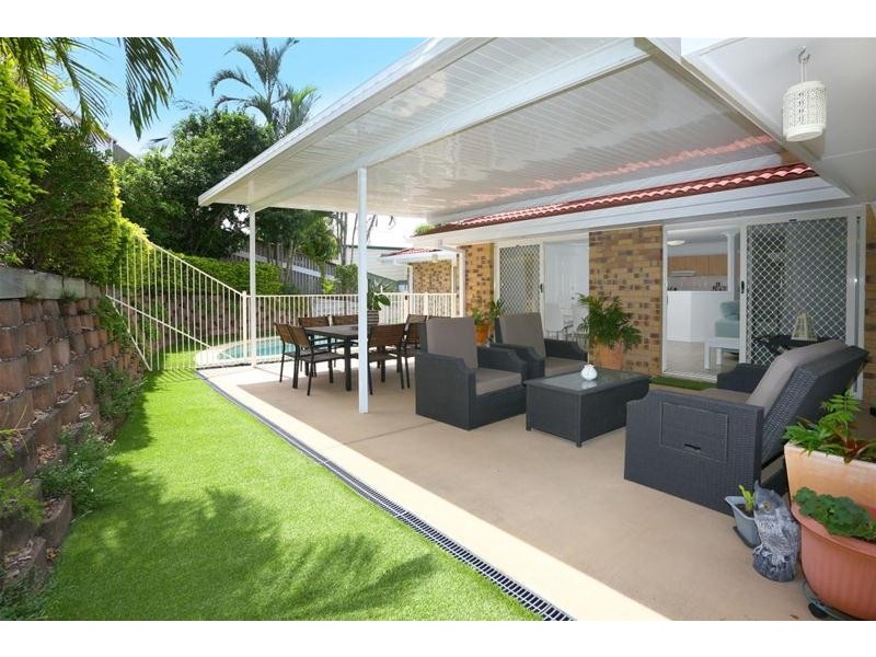 95 Pacific Pines Boulevard, Pacific Pines QLD 4211