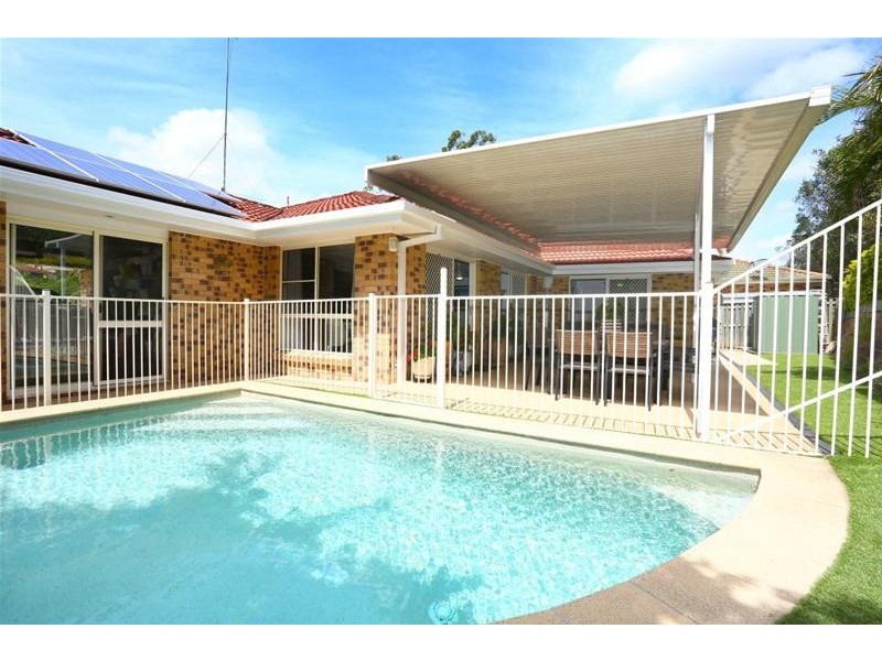 95 Pacific Pines Boulevard, Pacific Pines QLD 4211