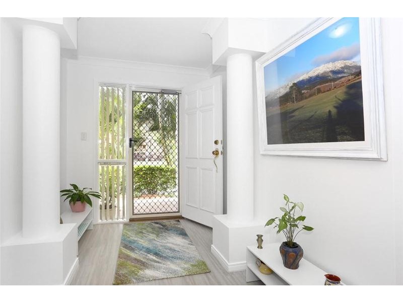 95 Pacific Pines Boulevard, Pacific Pines QLD 4211