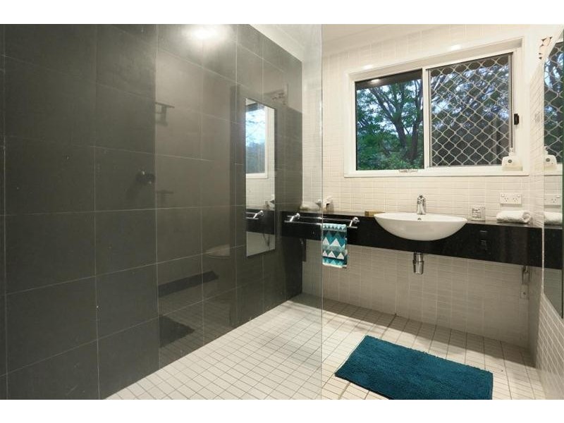 47 Yarrayne Road, Nerang QLD 4211