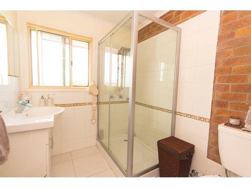 1/159 Pappas Way, Carrara QLD 4211