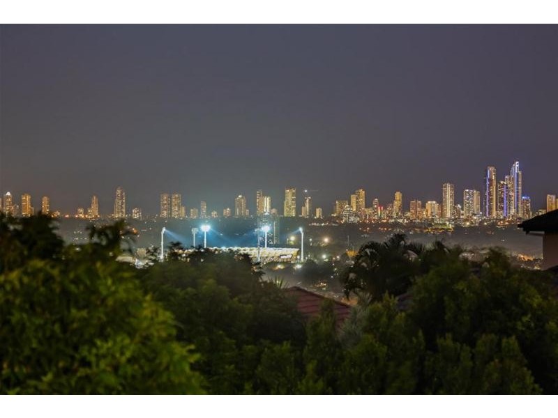 25/2 Ridgeline Way, Highland Park QLD 4211