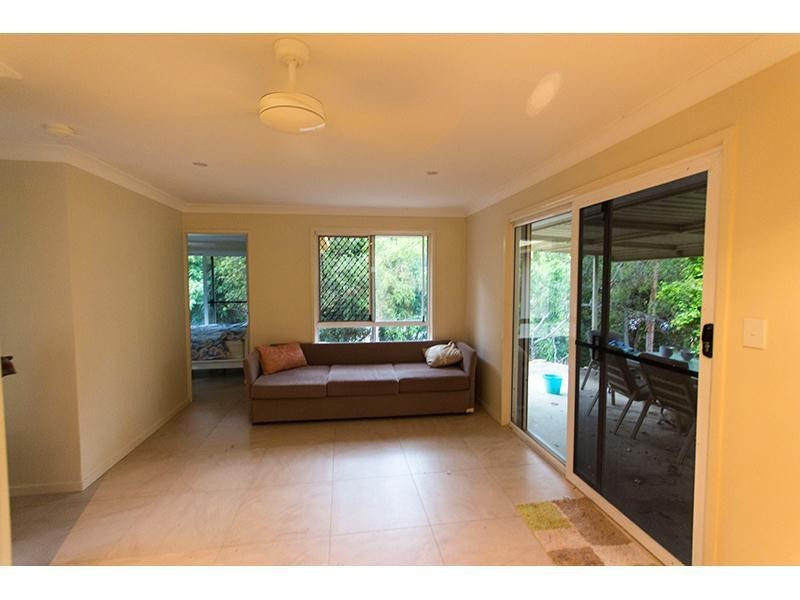 31a Ben Lomond Drive, Highland Park QLD 4211