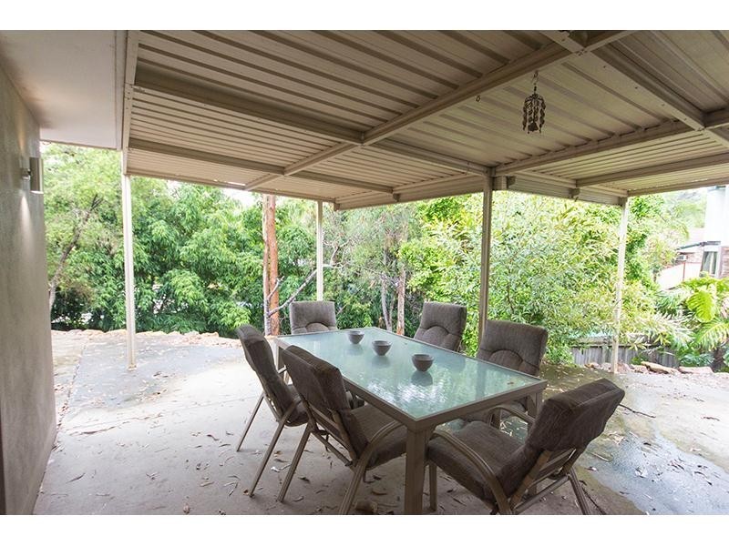 31a Ben Lomond Drive, Highland Park QLD 4211