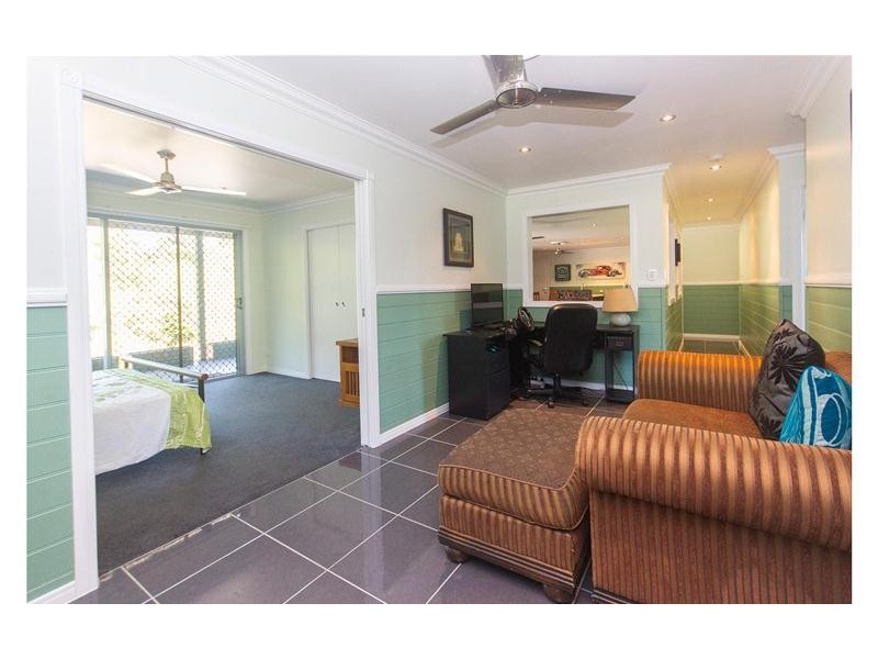 33 Jackaroo Crescent, Gilston QLD 4211