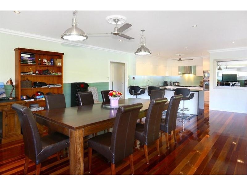 33 Jackaroo Crescent, Gilston QLD 4211