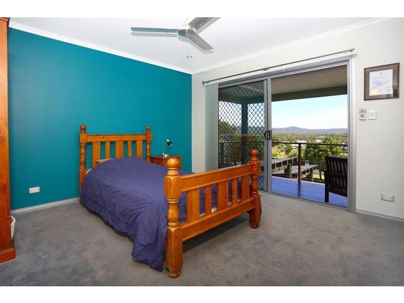 33 Jackaroo Crescent, Gilston QLD 4211