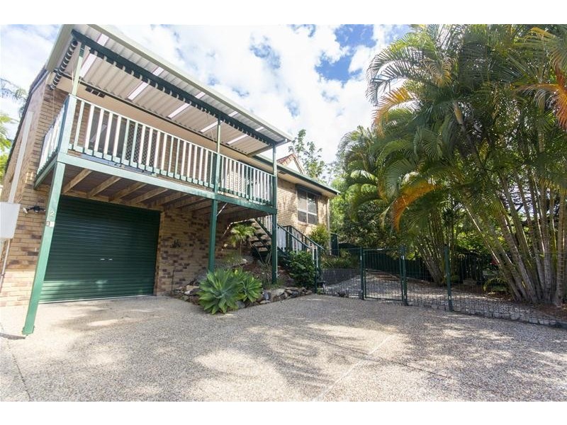 2/16 Lauder Court, Highland Park QLD 4211