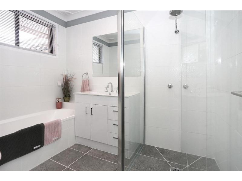 1 Ulm Place, Worongary QLD 4213