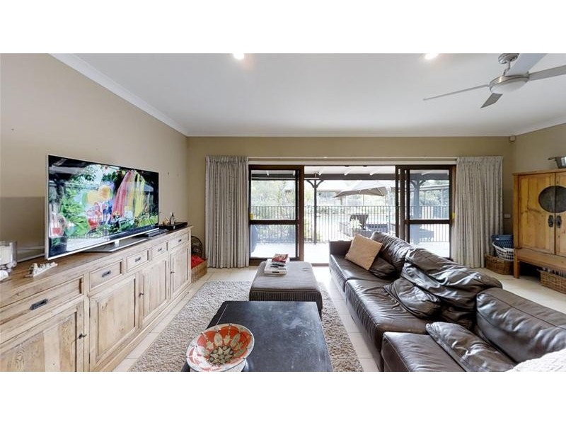 22 Oak Street, Nerang QLD 4211