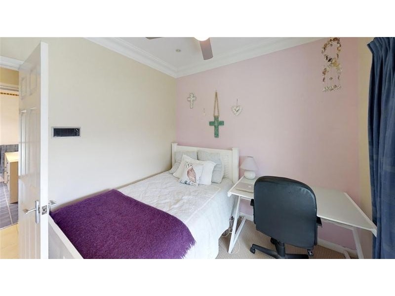 22 Oak Street, Nerang QLD 4211