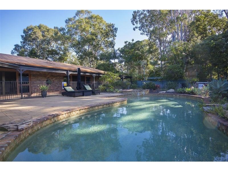 22 Oak Street, Nerang QLD 4211