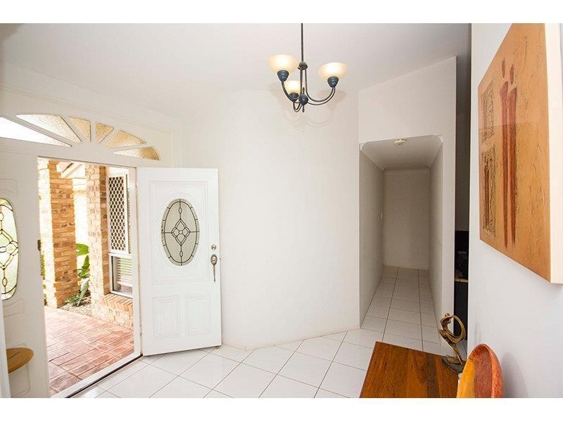 186 Alexander Drive, Highland Park QLD 4211